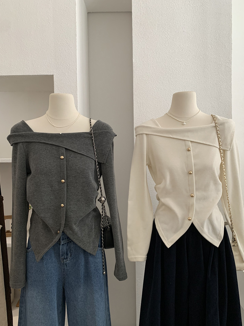 アシメオフショルボタンニットトップス