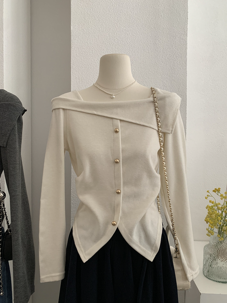 アシメオフショルボタンニットトップス