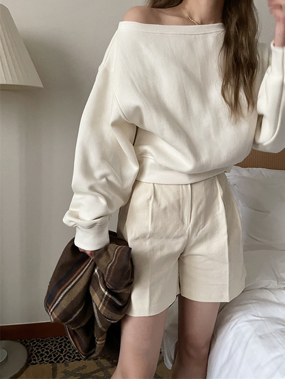 【予約】［ SET ］オフショルスウェットトップス × クラシカルラインセンタープレスワイドパンツ