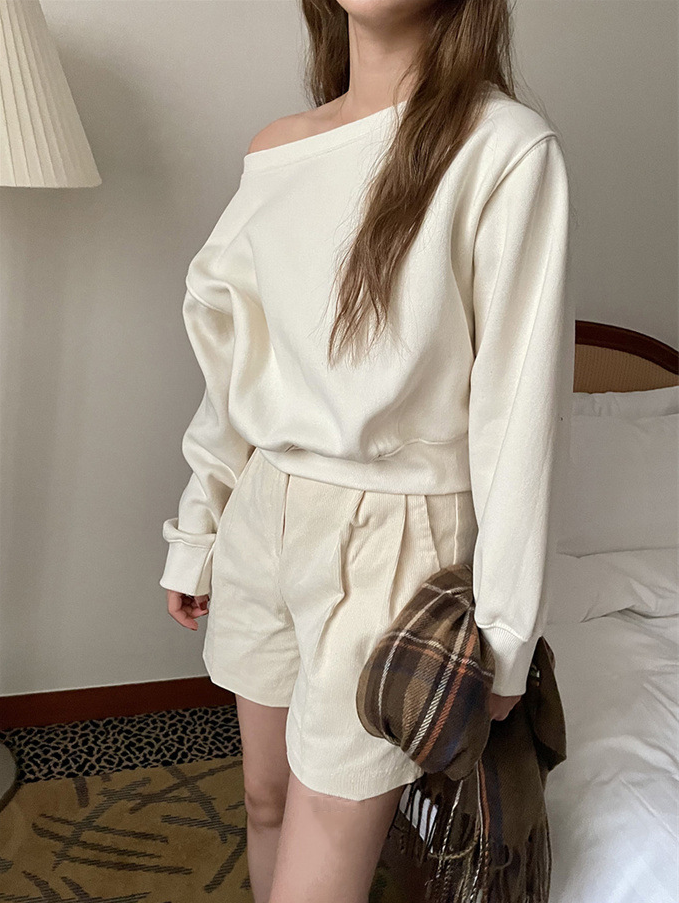 【予約】［ SET ］オフショルスウェットトップス × クラシカルラインセンタープレスワイドパンツ