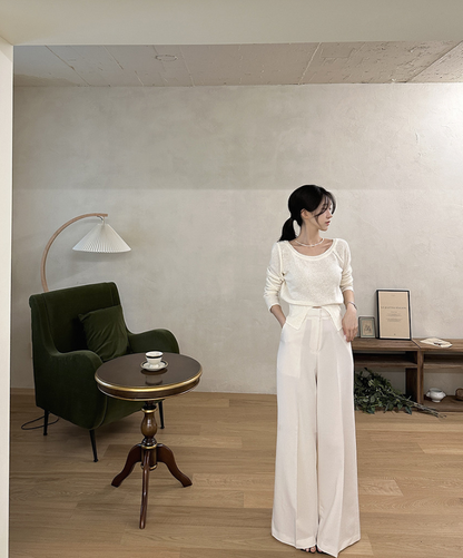 【予約】［ SET ］オフショルスウェットトップス × クラシカルラインセンタープレスワイドパンツ