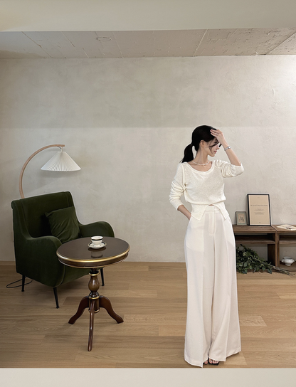 【予約】［ SET ］オフショルスウェットトップス × クラシカルラインセンタープレスワイドパンツ