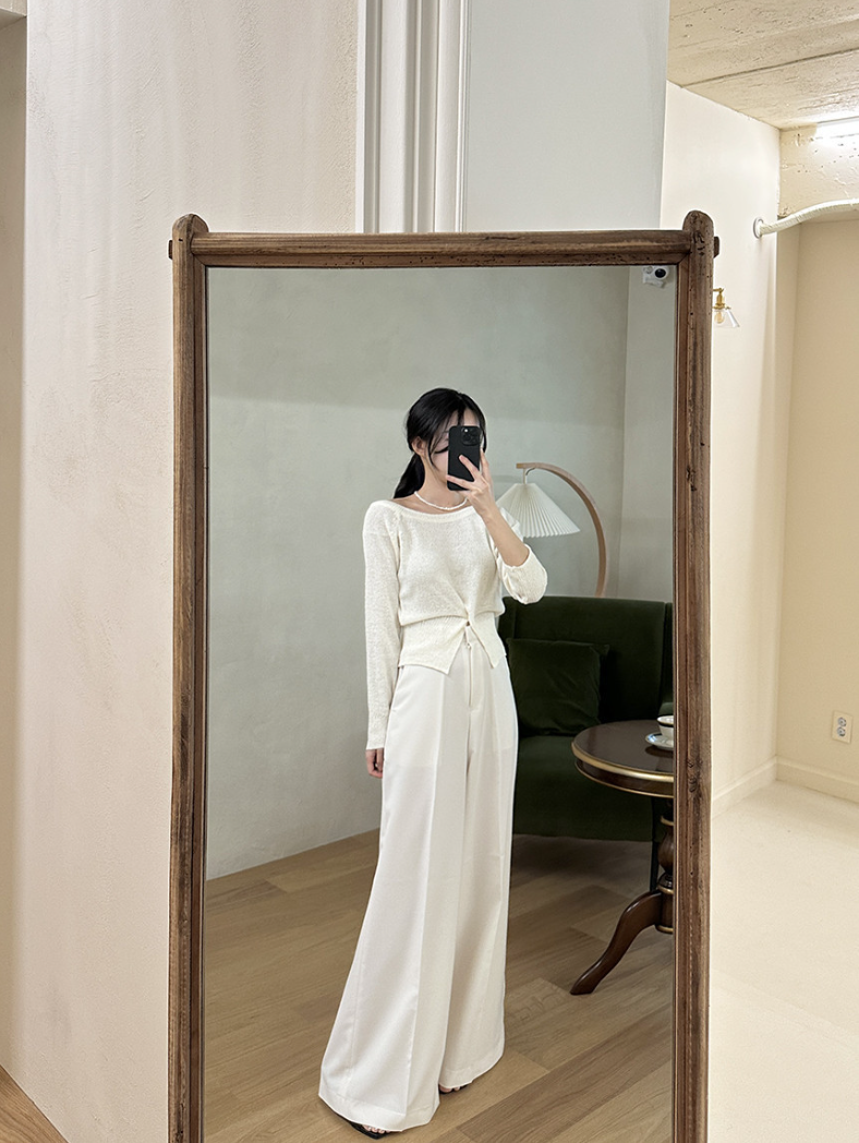 【予約】［ SET ］オフショルスウェットトップス × クラシカルラインセンタープレスワイドパンツ