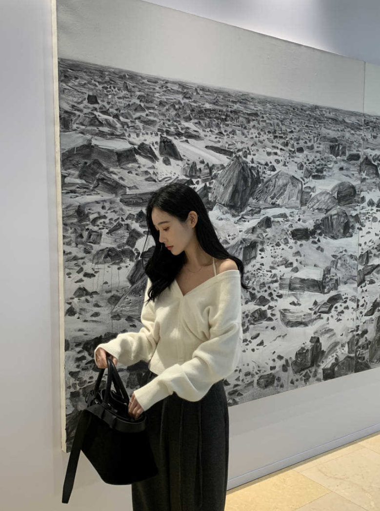 【即納】クロスストラップオフショルニットトップ