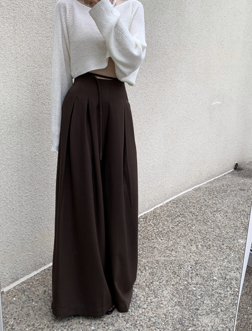 【即納 2/6(金)PM12:00～販売START】ハイウエストタックストレートパンツ