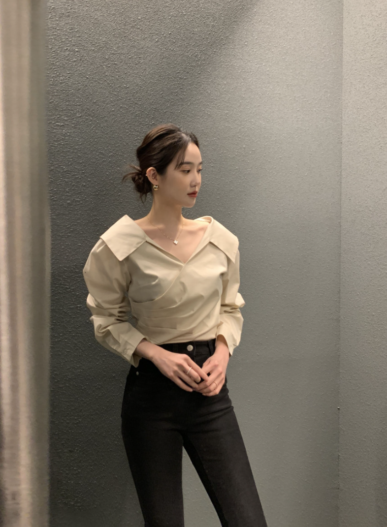 新作【即納】ワイドカラーデザインブラウス