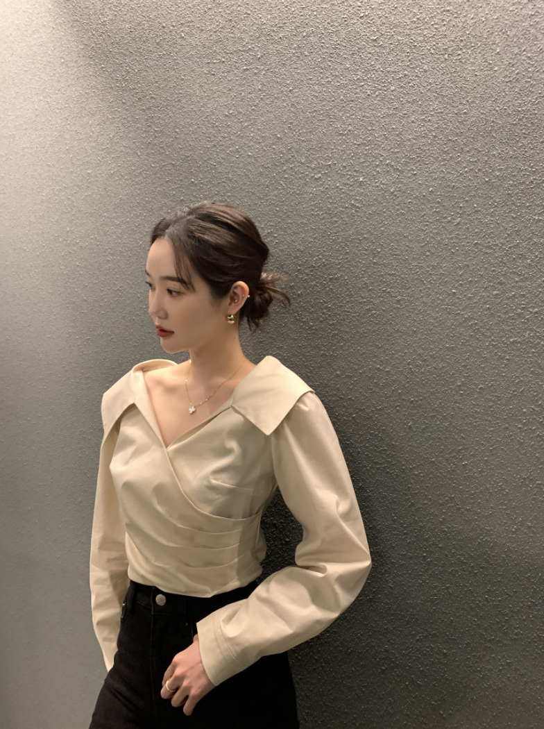 新作【即納】ワイドカラーデザインブラウス