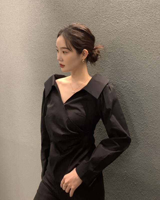 新作【即納】ワイドカラーデザインブラウス