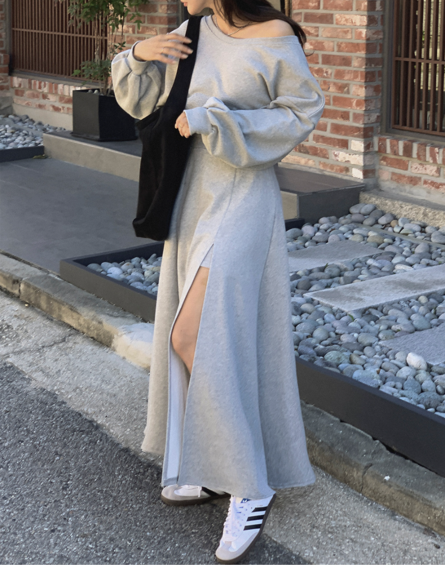 新作【即納】リラックススウェットセットアップ