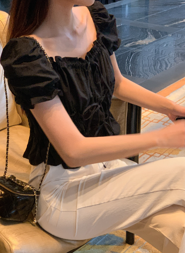 新作【即納 8/28(金)12:00～販売START】シャーリングパフスリーブトップス