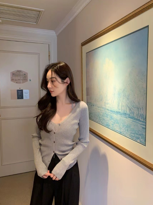 新作【即納 8/28(金)12:00～販売START】レイヤードセットカーディガン