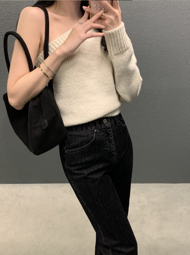 新作【即納 8/28(金)12:00～販売START】ワンショルダーニット