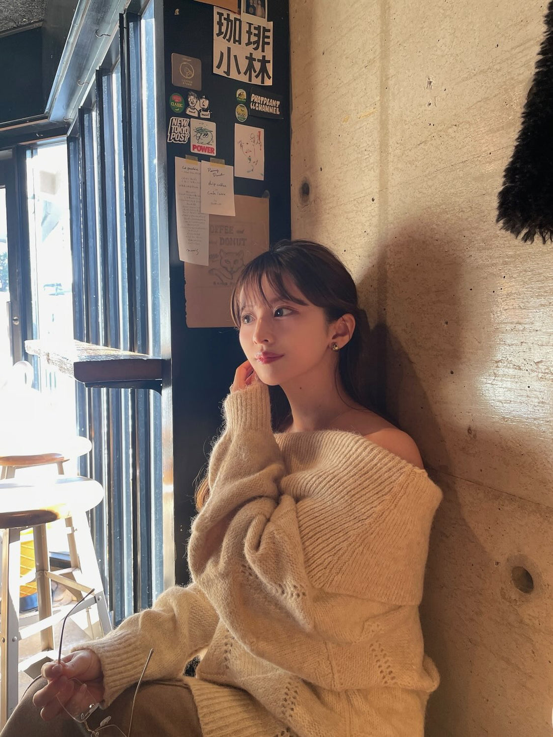 ［ SET ］オフショルダールーズニットプルオーバー×ティアードシフォンロングスカート