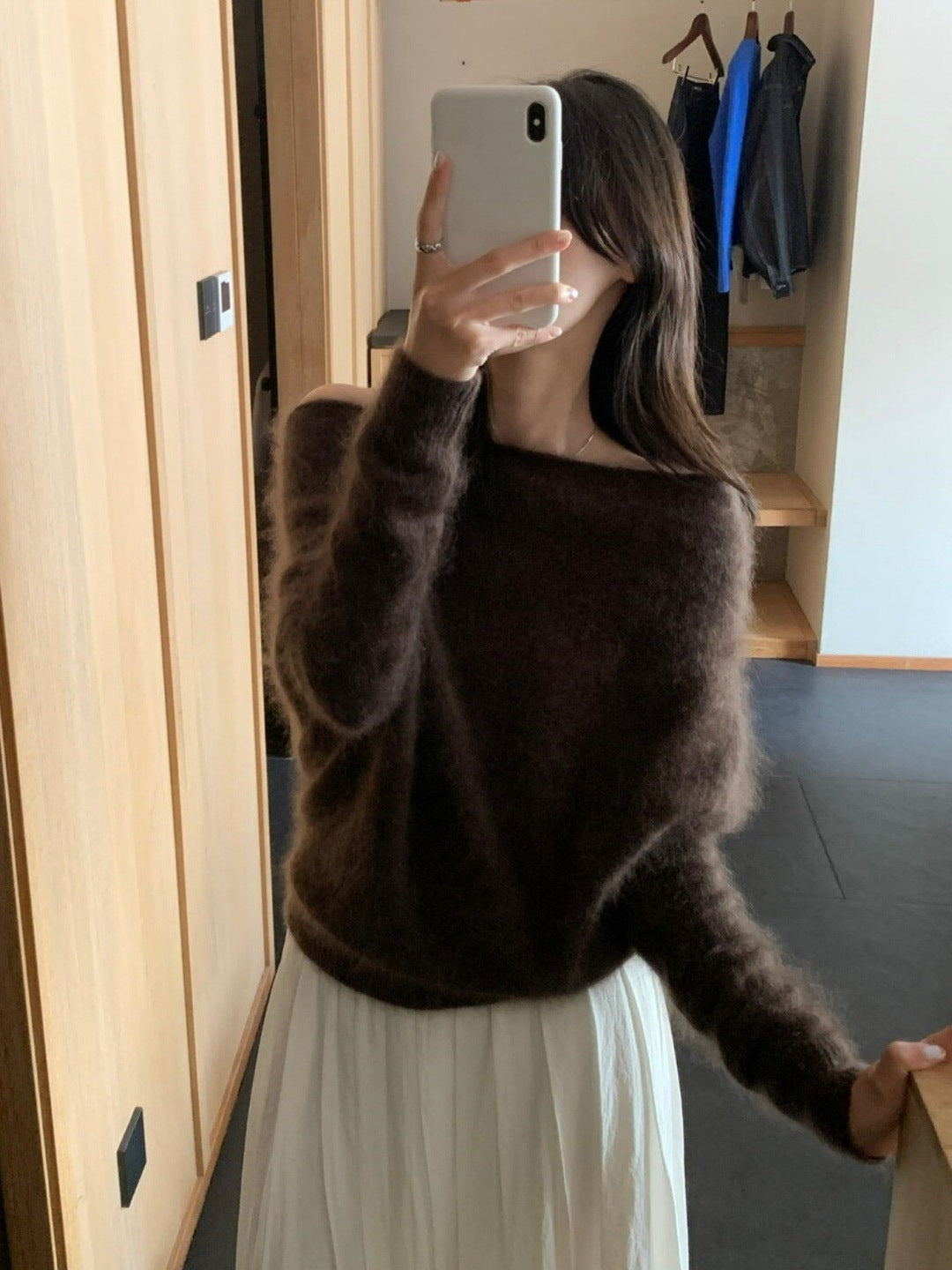 ［ SET ］モヘアライクフェザーニットプルオーバー × ティアードシフォンロングスカート