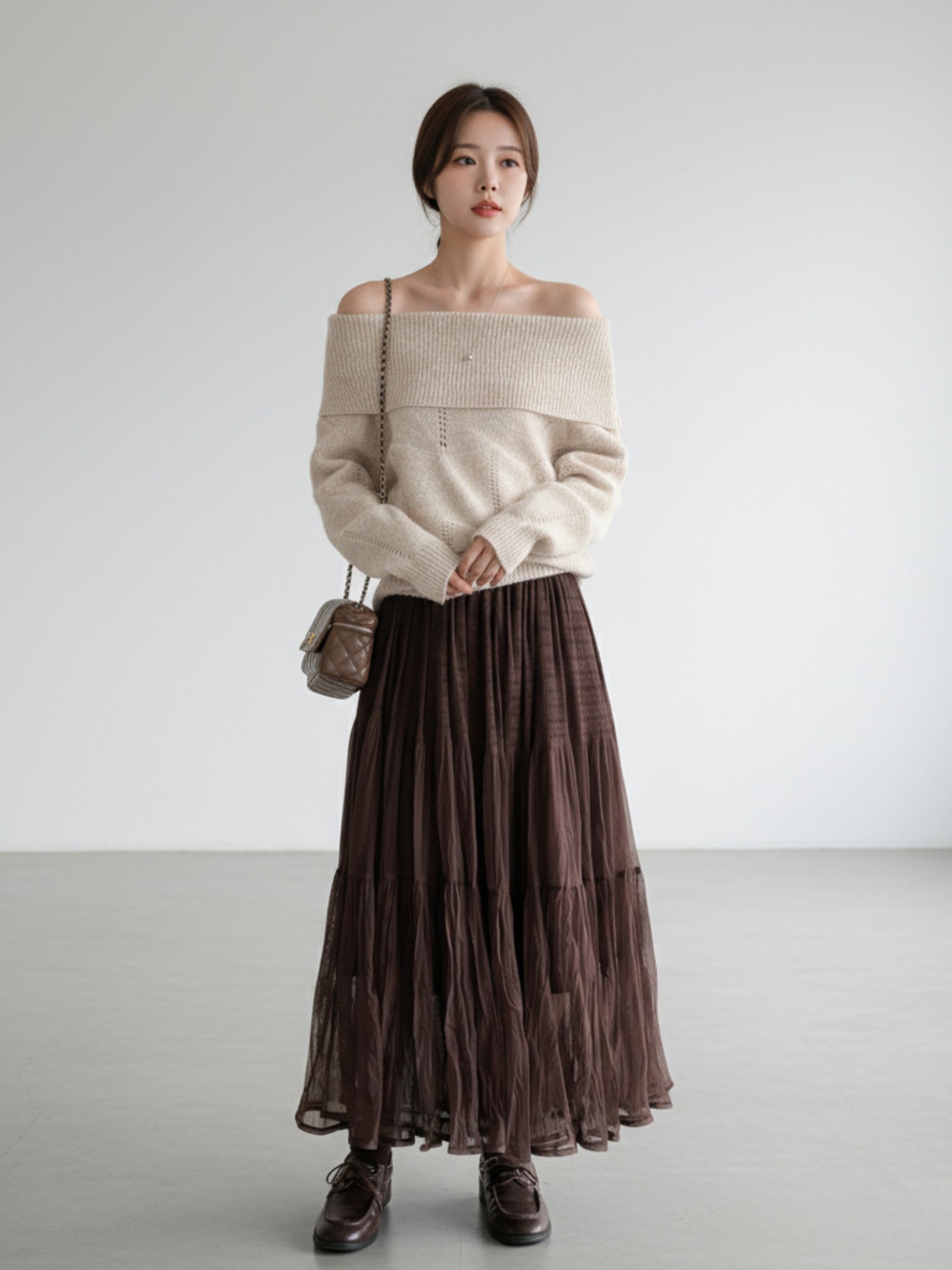 ［ SET ］オフショルダールーズニットプルオーバー×ティアードシフォンロングスカート