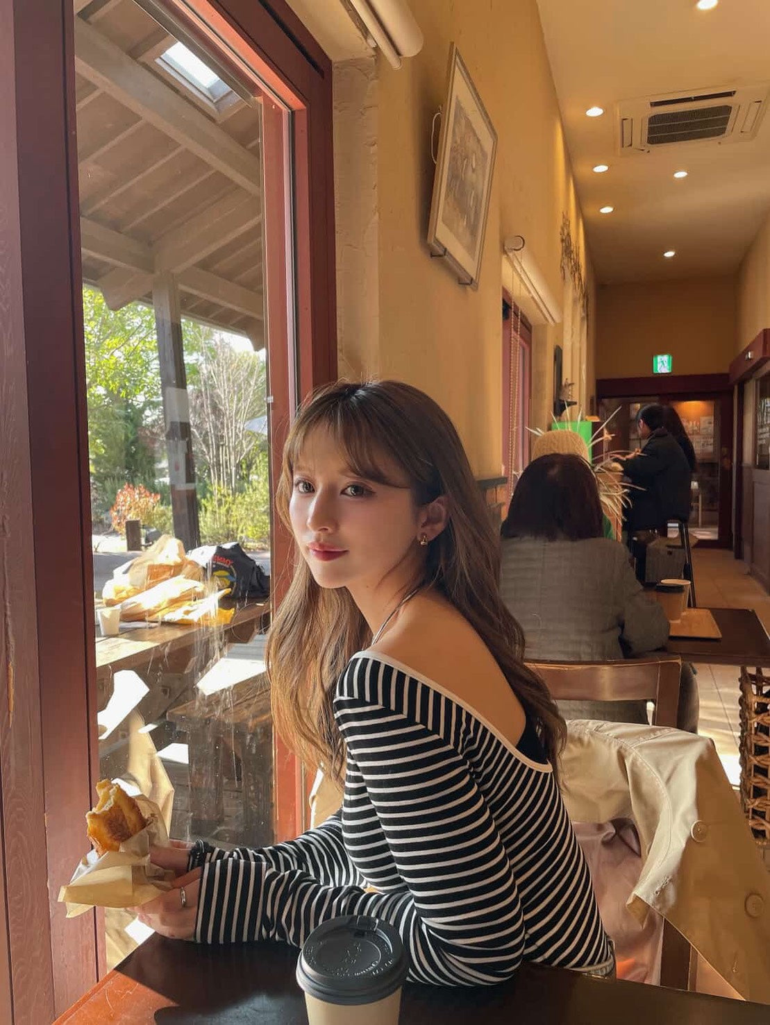 【即納】バックオープンボーダーカットソー