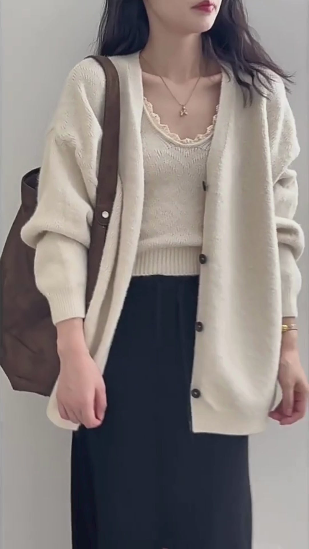 ソフトタッチニットカーデ＆レーストリムキャミトップセット