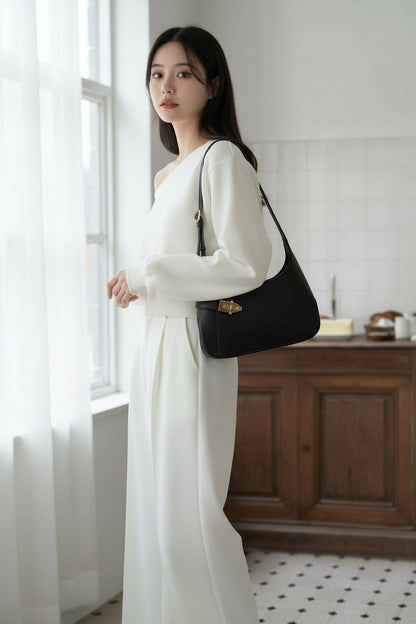 【予約】［ SET ］オフショルスウェットトップス × クラシカルラインセンタープレスワイドパンツ